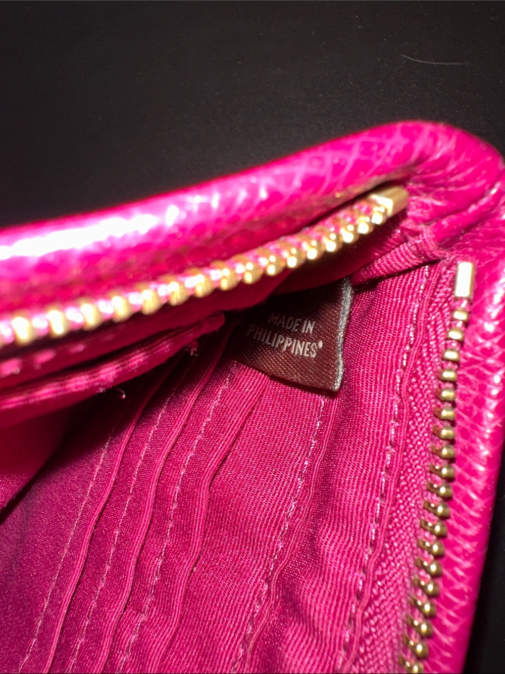 Coach Fuchsia Pebbled Leather Large Wristlet NWOT - Picture 10 of 13